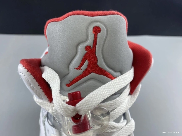 Chep Onekick Silver Jordan Tongue (2020) Retro DA1911-102 Fire Red Air 5 0701